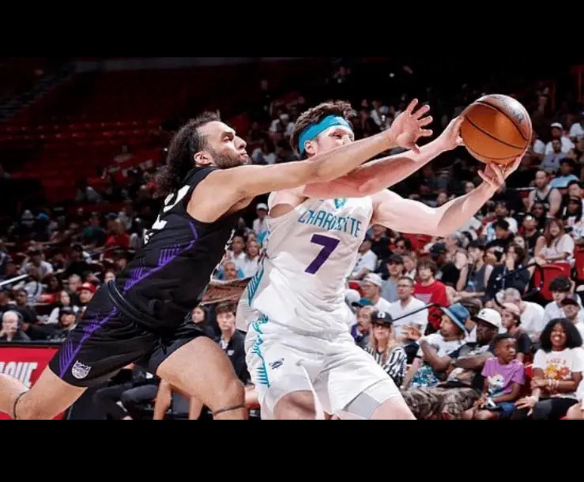 今晨体能课后;夏洛特黄蜂远射贴柱备战欧联;压力陡增;资深球员宣示担当的简单介绍 今晨体能课后;夏洛特黄蜂远射贴柱备战欧联;压力陡增;资深球员宣示担当的简单介绍