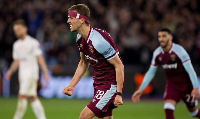 包含亚冠国际比赛日走向成谜；里昂防线松动；更衣室稳定；轮换策略成焦点的词条-kaiyun开云官网娱乐